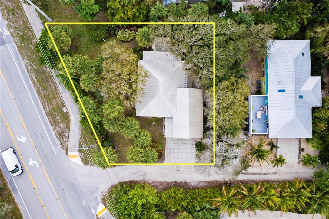 Corner lot set back from A1A