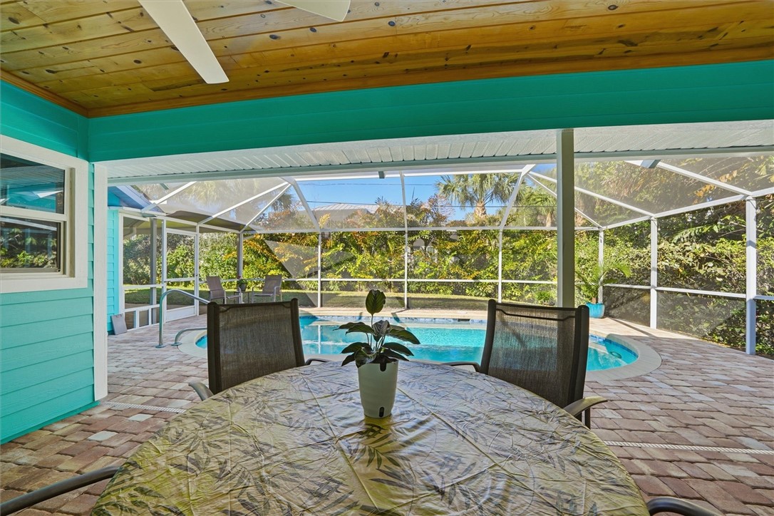Paved pool area for outdoor dining