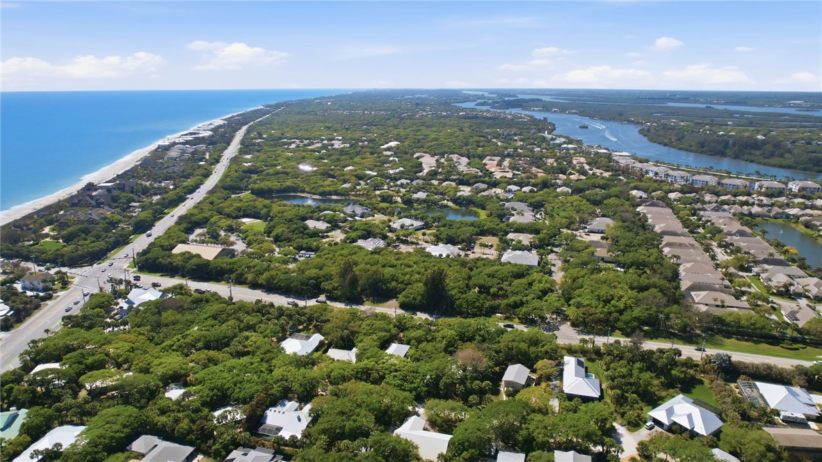Deed beach access, close to Vero Disney, jungle tr