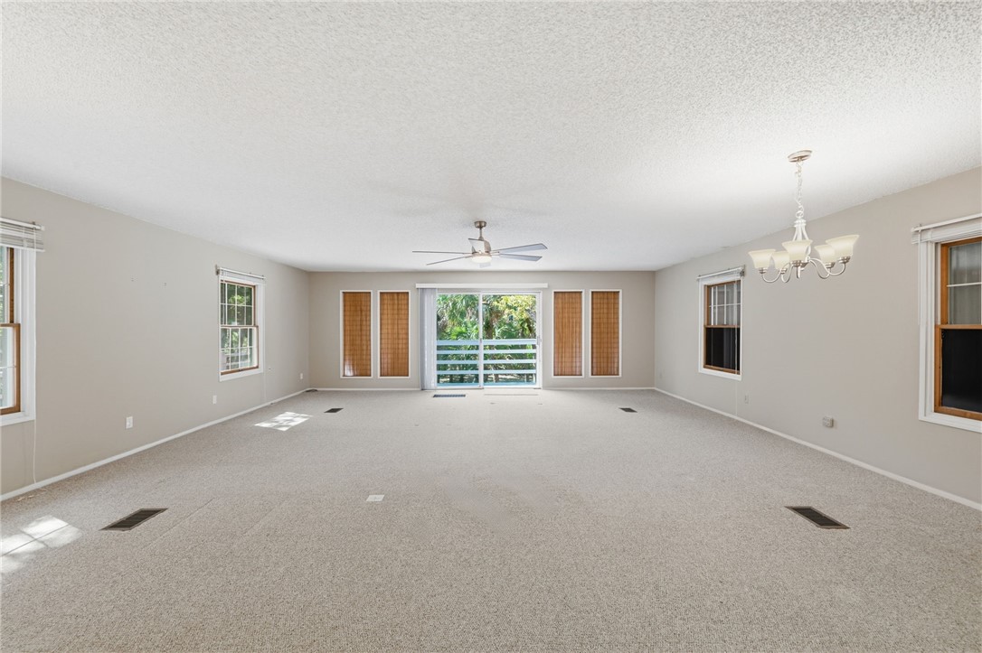 1951 W Shell Lane photo