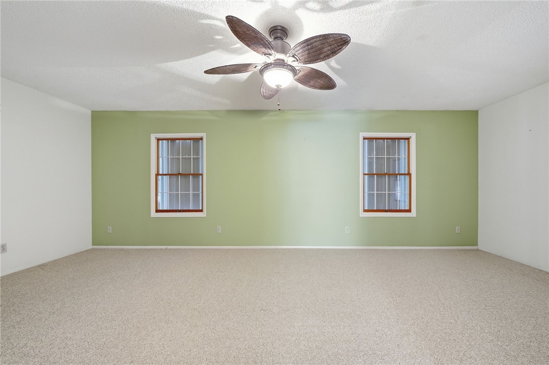 Large 1 bedroom suite