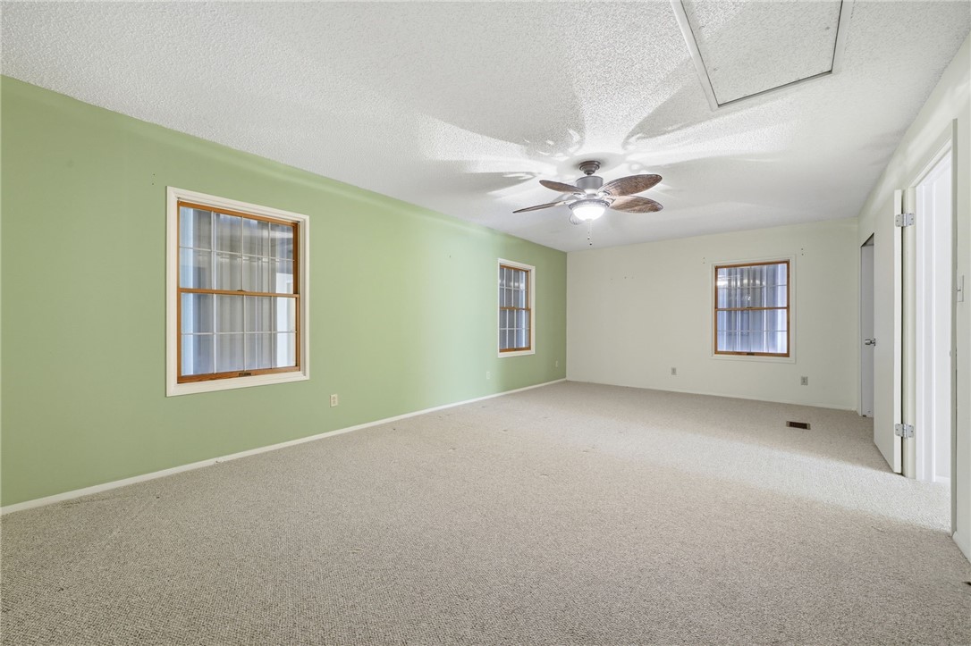 Bedroom with 2 closets