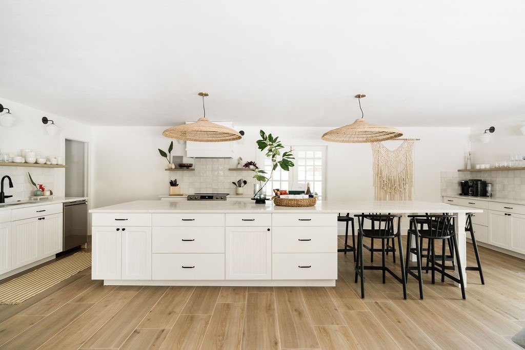 Spacious kitchen featuring an extended center isla